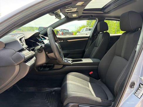 Used 2019 Honda Civic EX image 10