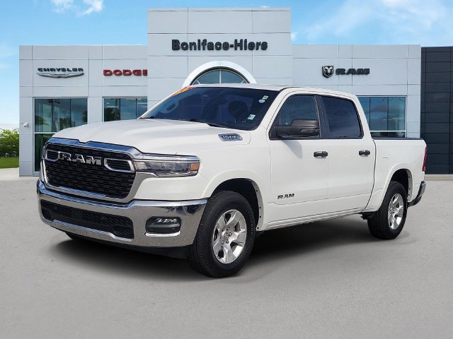 Used 2025 RAM 1500 Big Horn AWD/4WD image 3