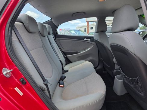 Used 2014 Hyundai Accent GLS FWD image 11