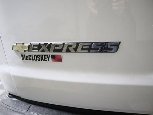 Used 2023 Chevrolet Express 2500 w/ Driver Convenience Package image 13