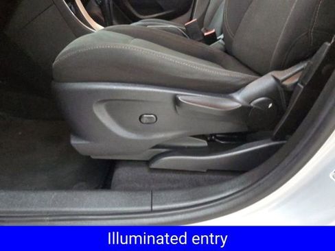 Used 2017 Chevrolet Trax LS image 22