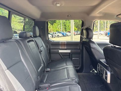 Used 2017 Ford F150 Lariat w/ Equipment Group 502A Luxury AWD/4WD image 29