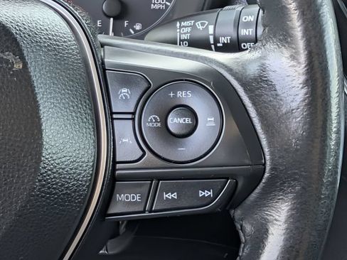 Used 2024 Toyota Corolla Cross LE FWD image 20