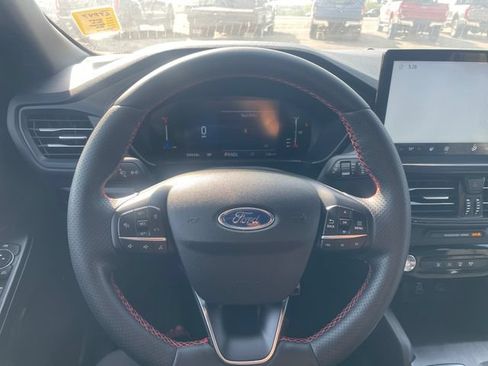 Used 2024 Ford Escape ST-Line w/ Tech Pack #1 FWD image 12