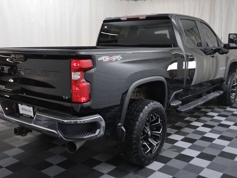 Used 2022 Chevrolet Silverado 2500 LT image 17