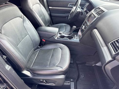 Used 2018 Ford Explorer Sport AWD/4WD image 20