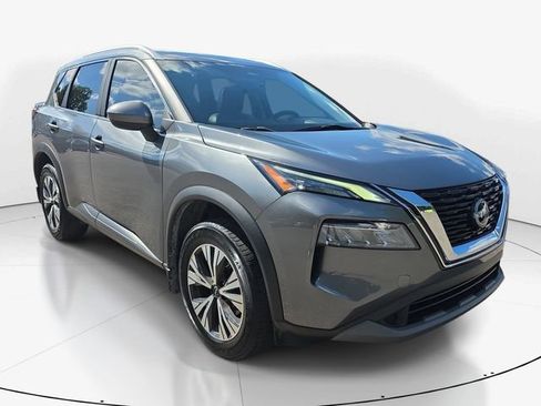 Used 2023 Nissan Rogue SV w/ SV Premium B Package FWD image 3
