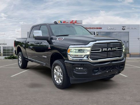 Used 2024 RAM 2500 Laramie w/ Safety Group AWD/4WD image 7