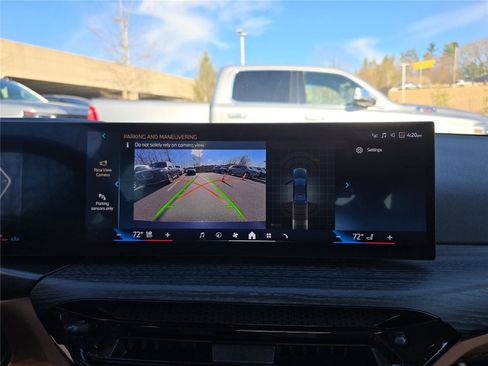 Certified 2025 BMW 330i xDrive 330i xDrive w/ Premium Package image 27