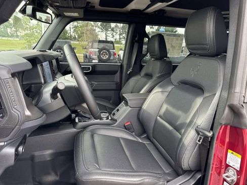 New 2025 Ford Bronco Badlands image 19