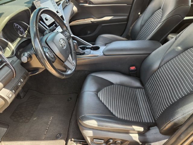 Used 2023 Toyota Camry SE FWD image 9
