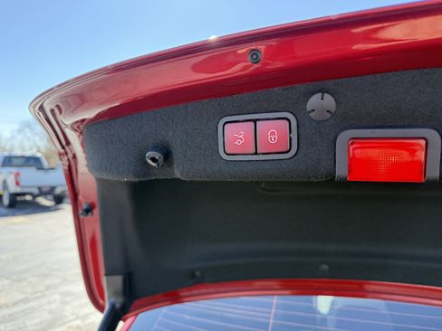 Used 2018 Mercedes-Benz C 300 Sedan w/ Parking Assist Package image 37