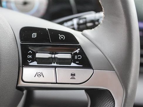 Used 2022 Hyundai Elantra SEL w/ Convenience Package image 33