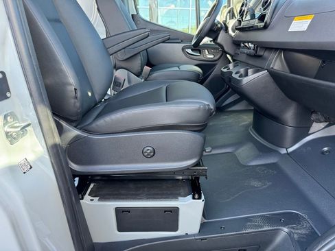 New 2025 Mercedes-Benz Sprinter 2500 image 16