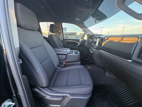 Used 2025 GMC Sierra 1500 Elevation image 23