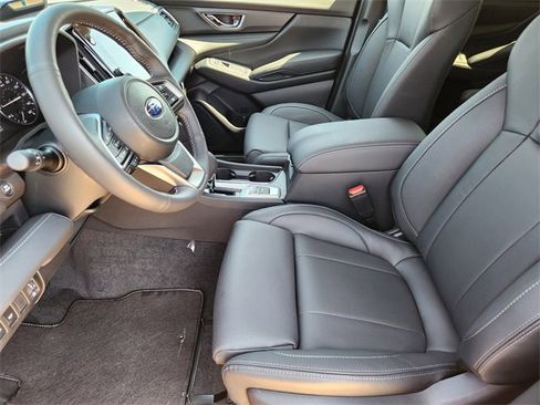 New 2025 Subaru Ascent Limited image 9
