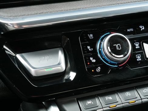 Used 2024 GMC Sierra 1500 Denali AWD/4WD image 31