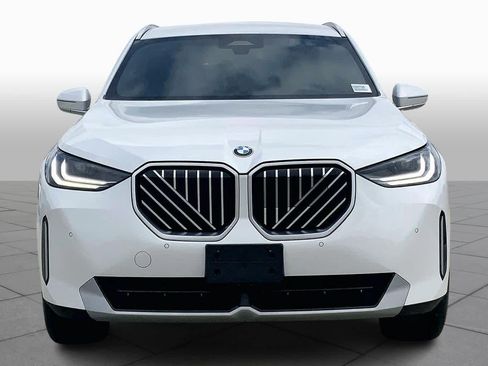 Used 2025 BMW X3 xDrive30i AWD/4WD image 3