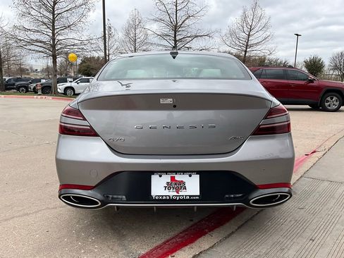 Used 2025 Genesis G70 2.5T image 7