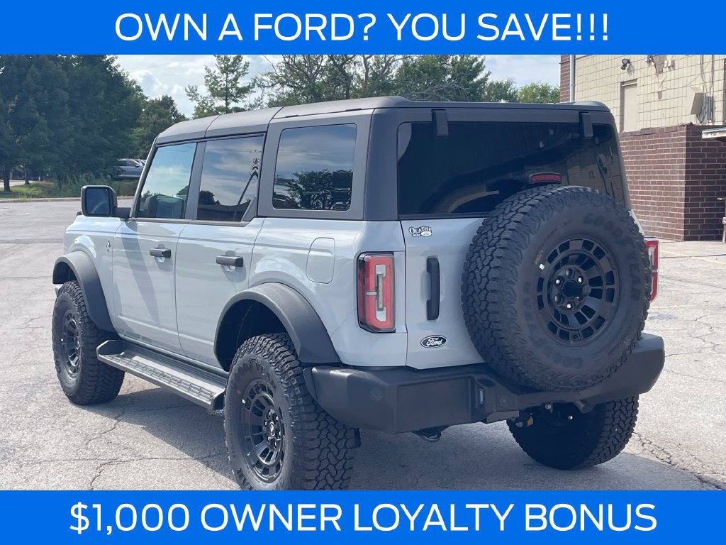 New 2026 Ford Bronco Outer Banks w/ Sasquatch Package AWD/4WD image 3