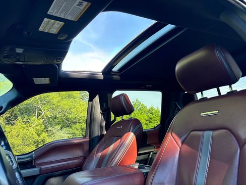 Used 2020 Ford F150 Platinum w/ Equipment Group 701A Luxury AWD/4WD image 14