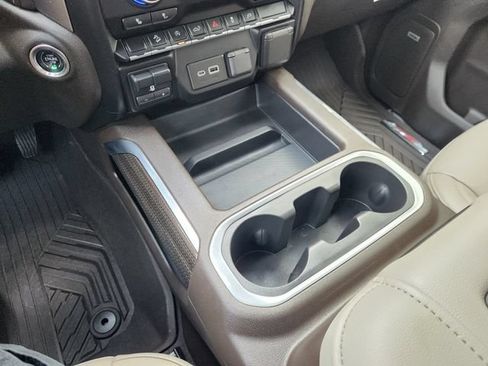 Used 2020 Chevrolet Silverado 1500 RST AWD/4WD image 22