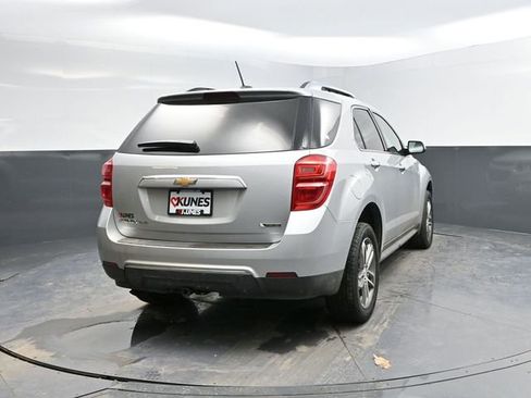 Used 2017 Chevrolet Equinox Premier w/ Enhanced Convenience Package image 9