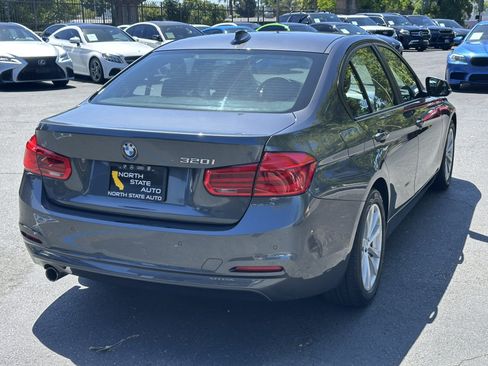 Used 2017 BMW 320i Sedan RWD image 9
