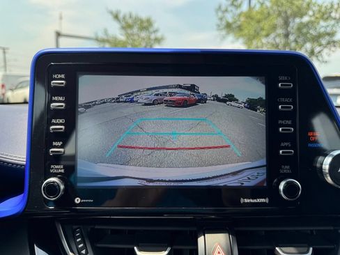 Used 2021 Toyota C-HR XLE FWD image 30