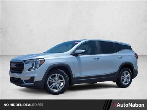 Used 2022 GMC Terrain SLE FWD image 1