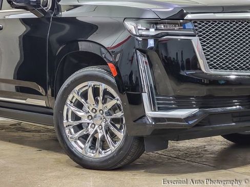 Used 2023 Cadillac Escalade Premium Luxury w/ LPO, Radiant Package AWD/4WD image 4