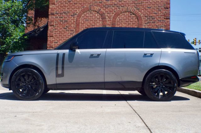 Used 2023 Land Rover Range Rover Long Wheelbase Autobiography AWD/4WD image 8
