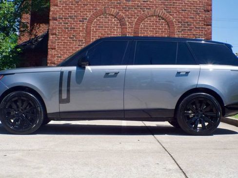 Used 2023 Land Rover Range Rover Long Wheelbase Autobiography AWD/4WD image 8