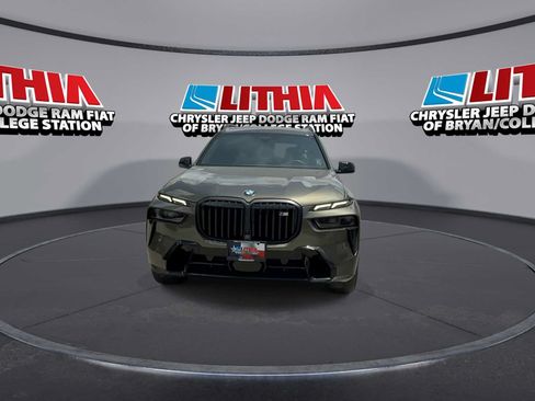 Used 2025 BMW X7 M60i AWD/4WD image 3