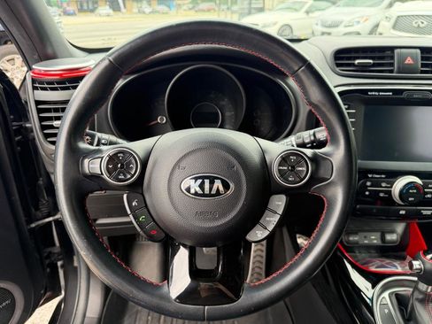 Used 2015 Kia Soul + FWD image 19