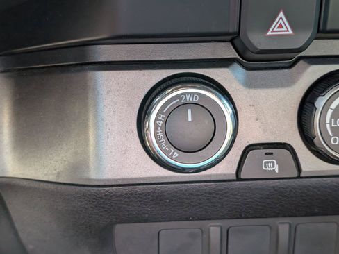 Used 2019 Toyota Tacoma TRD Off-Road AWD/4WD image 23