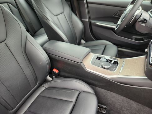 Used 2025 BMW 330i xDrive 330i xDrive Sedan image 10