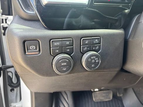 Used 2026 Chevrolet Silverado 1500 LTZ AWD/4WD image 19