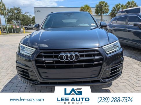 Used 2020 Audi Q5 2.0T Premium w/ Titanium Sport Package AWD/4WD image 7
