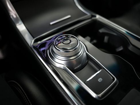 Used 2019 Ford Edge ST w/ Convenience Package image 31