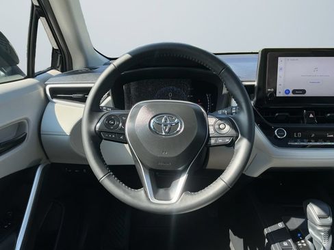 Certified 2026 Toyota Corolla Cross LE w/ Moonroof Package AWD/4WD image 14