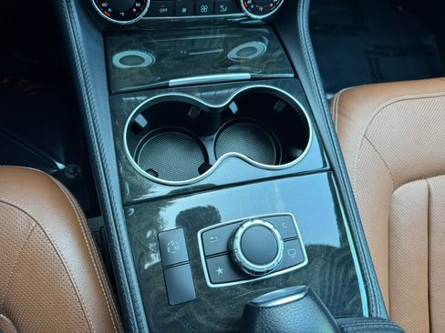 Used 2016 Mercedes-Benz CLS 400 4MATIC image 36