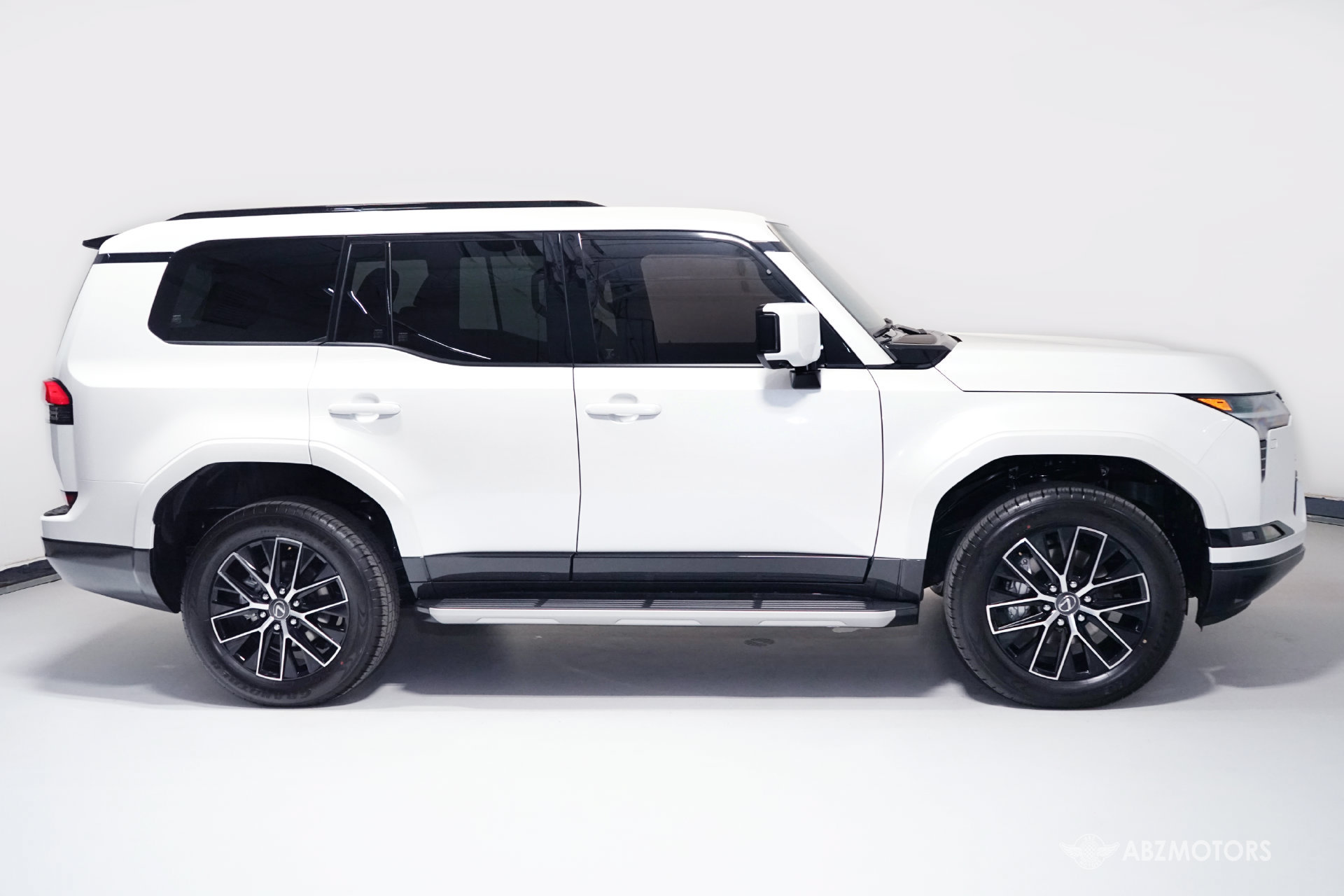 Used 2026 Lexus GX 550 AWD/4WD image 3