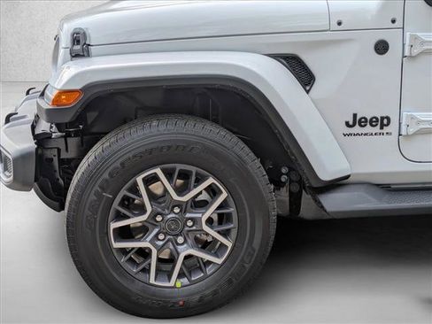 New 2026 Jeep Wrangler Sahara image 9