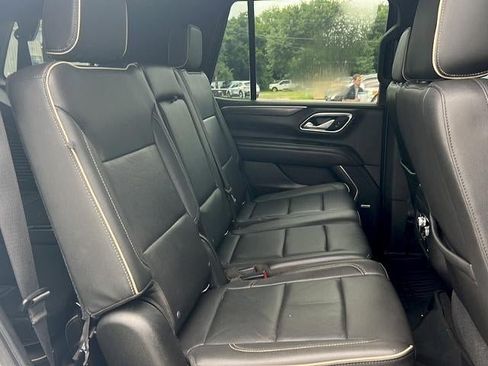 Used 2021 GMC Yukon SLT AWD/4WD image 12