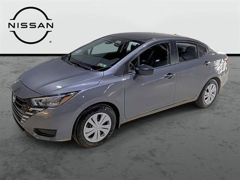 Used 2025 Nissan Versa S w/ Trunk Package FWD image 1