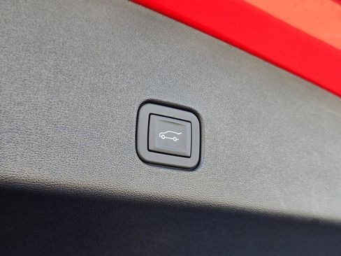 New 2025 Cadillac Optiq Sport 1 image 32