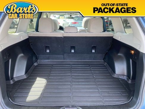 Used 2017 Subaru Forester 2.5i Premium w/ All-Weather Package AWD/4WD image 8
