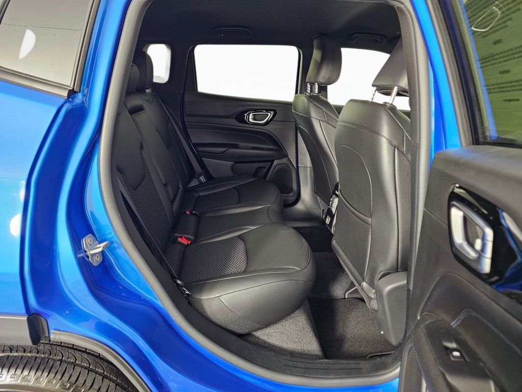 New 2026 Jeep Compass Latitude AWD/4WD image 35