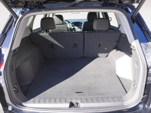 Used 2021 GMC Terrain SLT w/ Infotainment Package II image 9